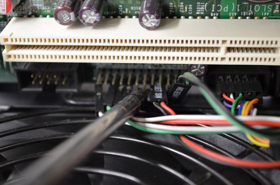 Разъемы Power и Reset